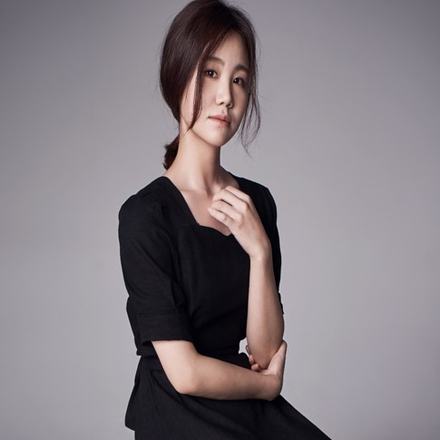 손상은 뮤지컬 배우